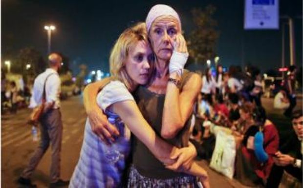 Kómában egy 7 éves kisfiú a törökországi merénylet után