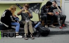 Kolbászokkal támadtak egy vegán étteremre Tbilisziben