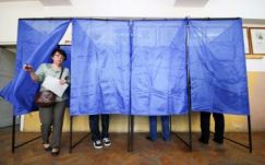 Önkormányzati vezetőket választ az ország, este kilencig várják a szavazókat (PERCRŐL-PERCRE)