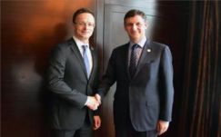 Szijjártó és Borc a magyar-román stratégiai partnerségről tárgyalt