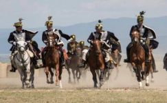 Huszártoborzó: végiglovagolták Háromszék településeit