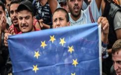 Cioloș szerint a menekültkérdést nem lehet megoldani befogadási kvótákkal