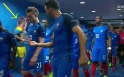 Pályára akarta küldeni Iordănescu, az öltözőben cigizett a román csatár