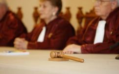 Bűncselekmény marad a hivatali visszaélés, de változik meghatározásának értelmezése