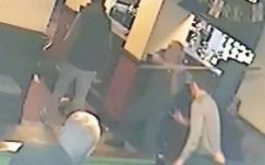 Lesajnálta a román válogatottat, összeverte az ivócimborája