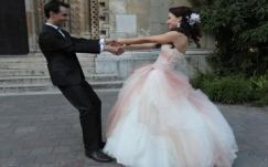 Egy év halasztás után férjhez ment Dancs Annamari