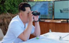 Észak-Korea két újabb rakétát lőtt ki