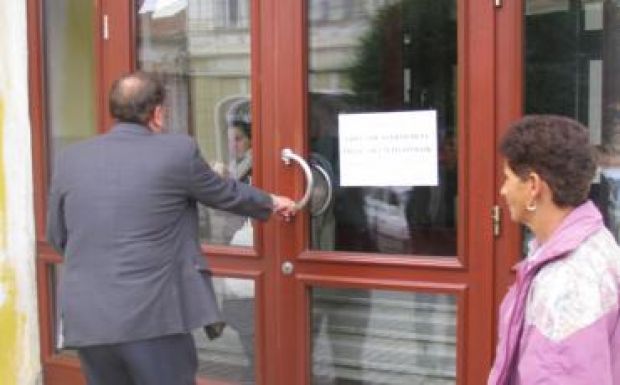 Egy órát állt a munka az önkormányzatok hivatalaiban