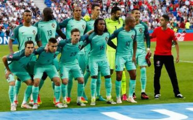 EURO-2016: létszámfölényben „kezdtek” a portugálok
