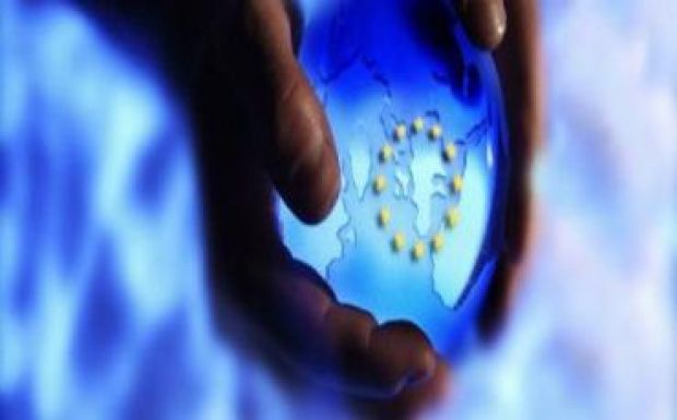 Gál Mária: Elitek és népek