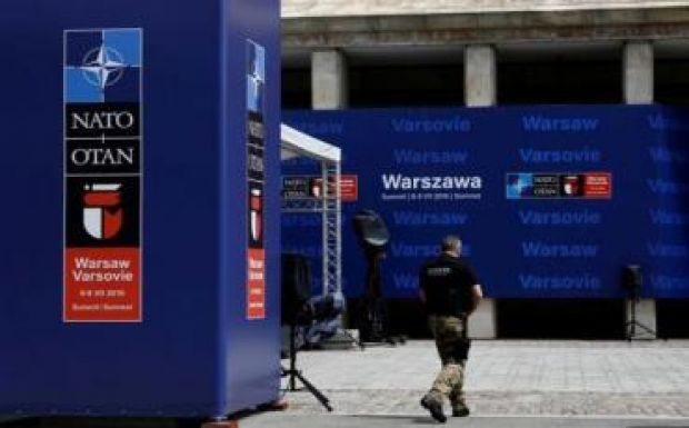 Kezdődik a NATO kétnapos csúcstalálkozója Varsóban