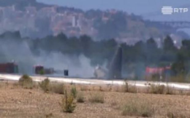 Kigyulladt a portugál légierő gépe, három katona meghalt