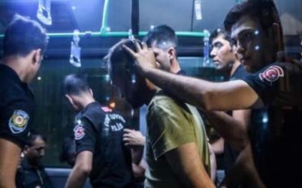 Törökország: 6000 embert tartóztattak le, és még nincs vége