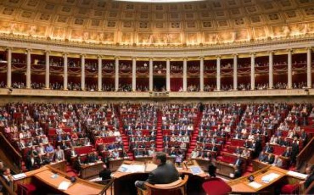 Megszavazták a nizzai terrortámadás utáni rendkívüli állapot szabályzatát