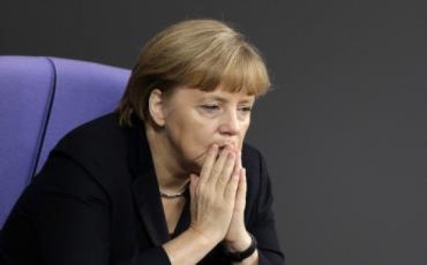 Angela Merkel: Németország nehéz szívvel gyászol