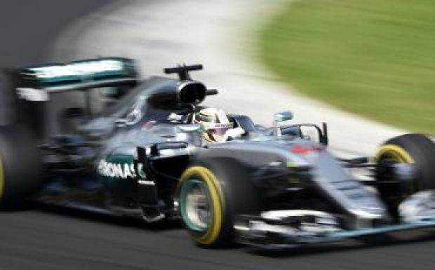 Magyar Nagydíj: Hamilton nyert és vezet összetettben