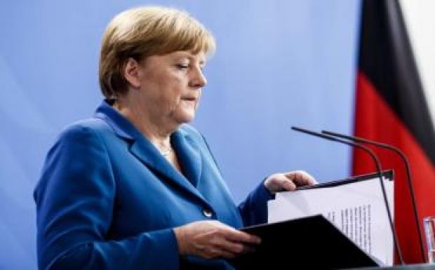 Merkel kilencpontos terrorellenes csomagot terjesztett elő