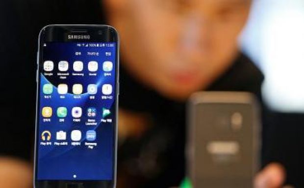 Tovább erősödött a Samsung