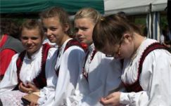 Csángómagyarok világtalálkozója: Hegedüs Csilla az összetartozást méltatta