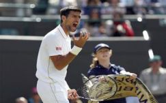 Wimbledon: kiesett Novak Djokovic, Simona Halep továbbjutott