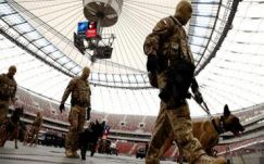 Lengyelország hétfőtől ideiglenesen visszaállítja a határellenőrzést