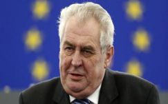 Élesen bírálta Soros Györgyöt és az Egyesült Államok prágai nagykövetét a cseh államfő