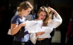 Kizártak hétfőn hetven diákot az érettségiről