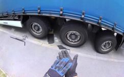 Maga alá temette sofőrjét a kamion