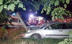 Tiltott autóverseny Nagykárolyban: totálkárosra törtek a járművek 