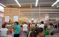 Kihirdette az államfő a szupermarket-törvényt