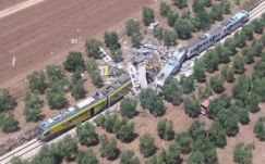 FRISSÍTVE: Húszra emelkedett az olaszországi vonatbaleset áldozatainak száma