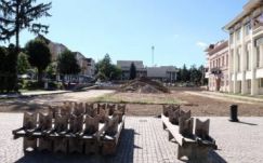 Parázs vita a sepsiszentgyörgyi sárkánydombról 