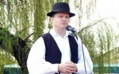 Megszüntették Mezei János hatósági felügyeletét