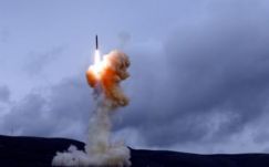 Kim Dzsong Un újabb rakétát lőtt a Japán tengerbe