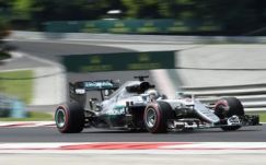 Hamilton nyerte az első mogyoródi szabadedzést