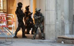 Egy 18 éves német-iráni fiatalember lövöldözött Münchenben