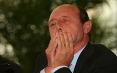 Jóváhagyták a Traian Băsescu elleni bűnvádi eljárás indítását