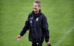 Topcsapatot irányíthat Bölöni László 