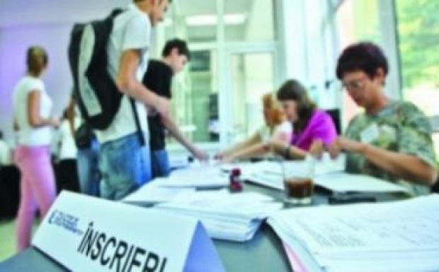 Bürokráciacsökkentés: nem kell több hitelesített okirat az iskolai beiratkozáskor