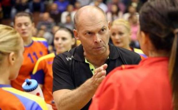 Szűcsék bemutatkoznak, szerb–magyar pólórangadó