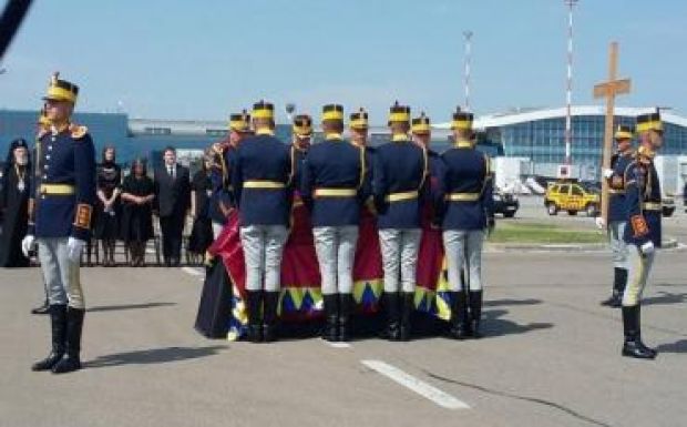 Romániába érkezett Mihály király elhunyt feleségének földi maradványa