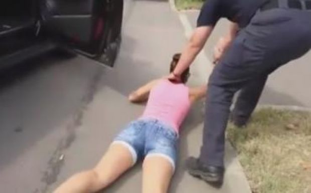 „Kommandósok” kíséretében kérte meg kedvese kezét egy brassói fiatal