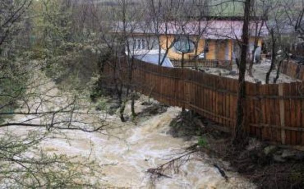 Viharriadót és árvízkészültséget rendeltek el Székelyföldön is