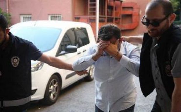 Cégeknél razziáztak Isztambulban, elfogatóparancs 120 vezető ellen