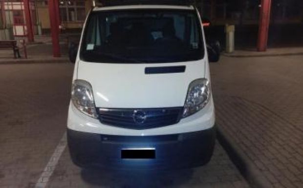 Ezzel a körözött Opellel bukott le Csanádpalotánál egy román polgár