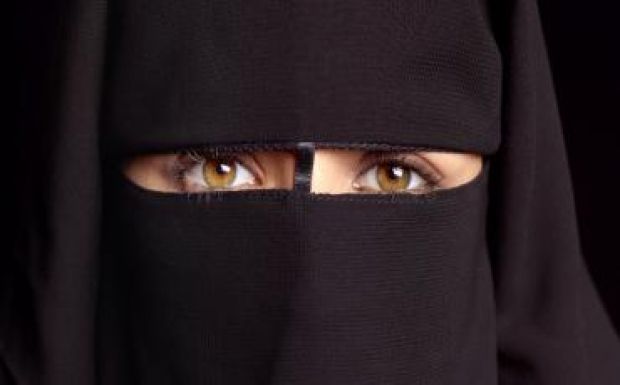 Párbeszéd kezdődött Ausztriában a burka viselésének szabályozásáról