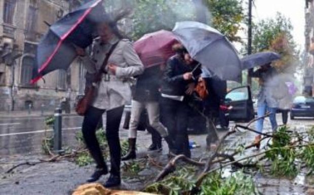 Viharos lesz az időjárás szerda reggelig