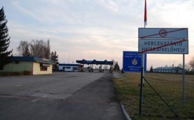 Újabb kerítéssor épül a magyar-szerb határra