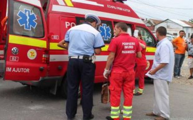 Parkolóban játszadozó kisfiút ütött el az autó Székelykeresztúron