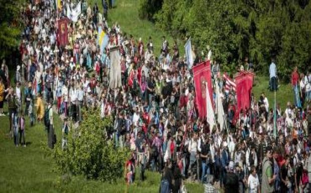 Székedi Ferenc: (Ott) lenni vagy nem lenni?